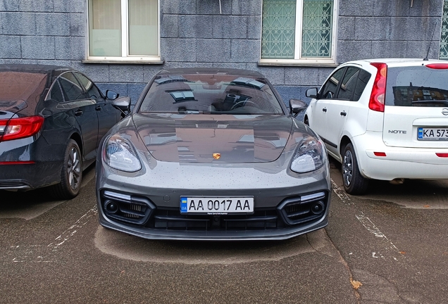 Porsche 971 Panamera Turbo