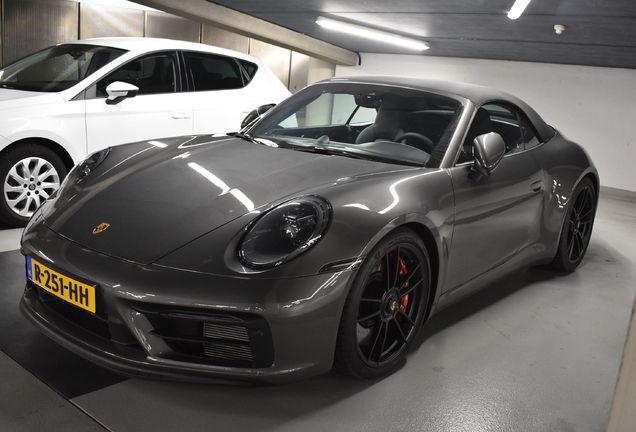 Porsche 992 Carrera GTS Cabriolet