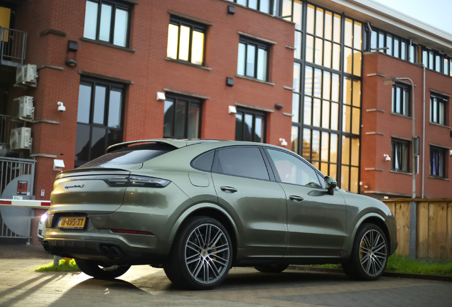 Porsche Cayenne Coupé Turbo S E-Hybrid