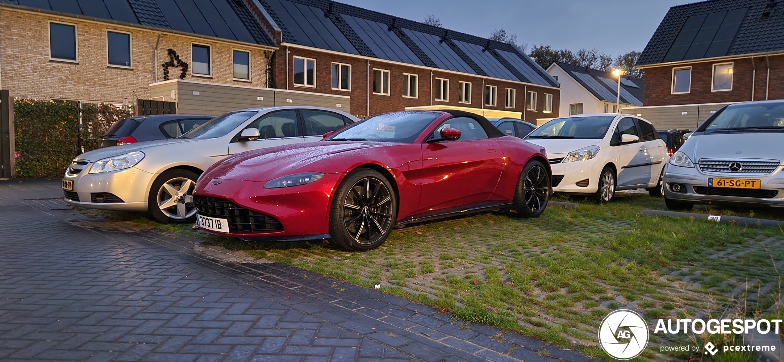 Aston Martin V8 Vantage Roadster 2020