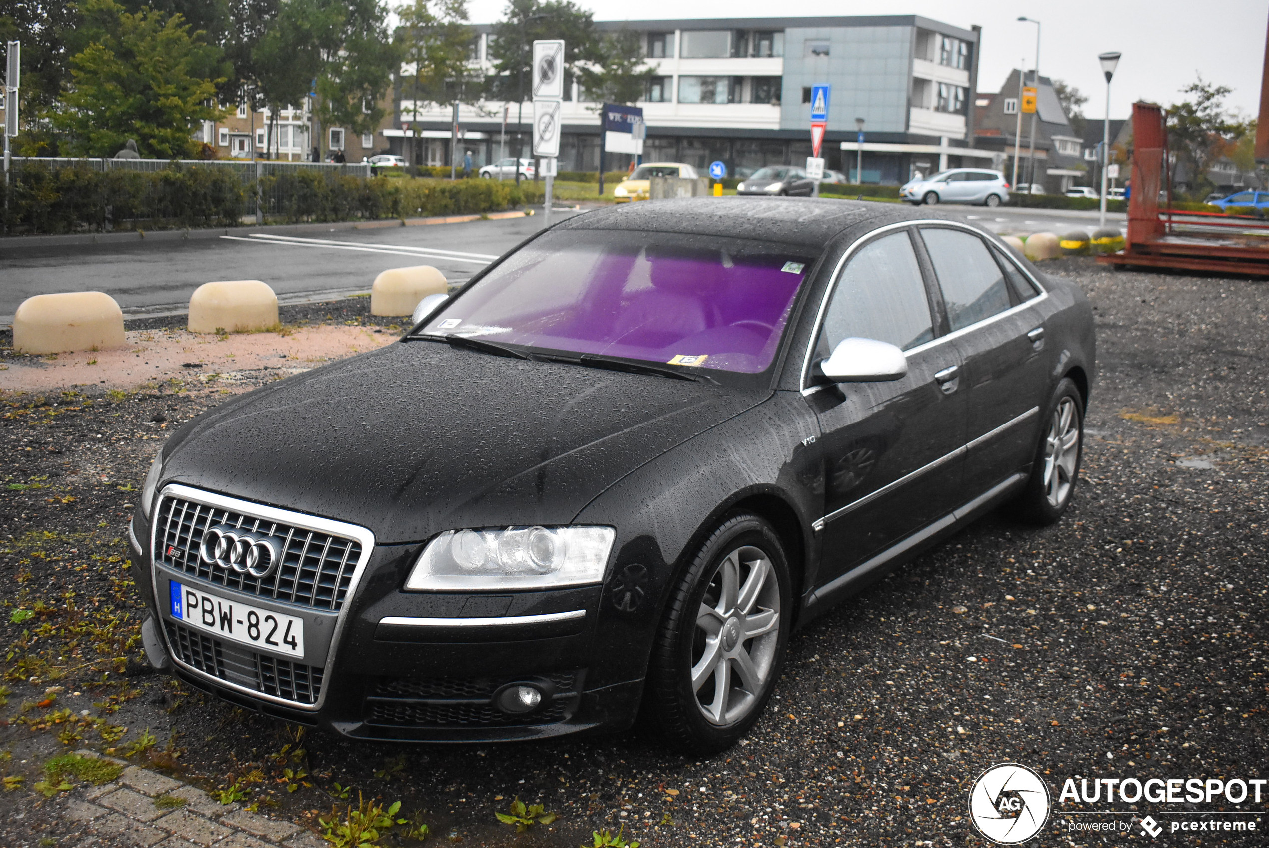 Audi S8 D3