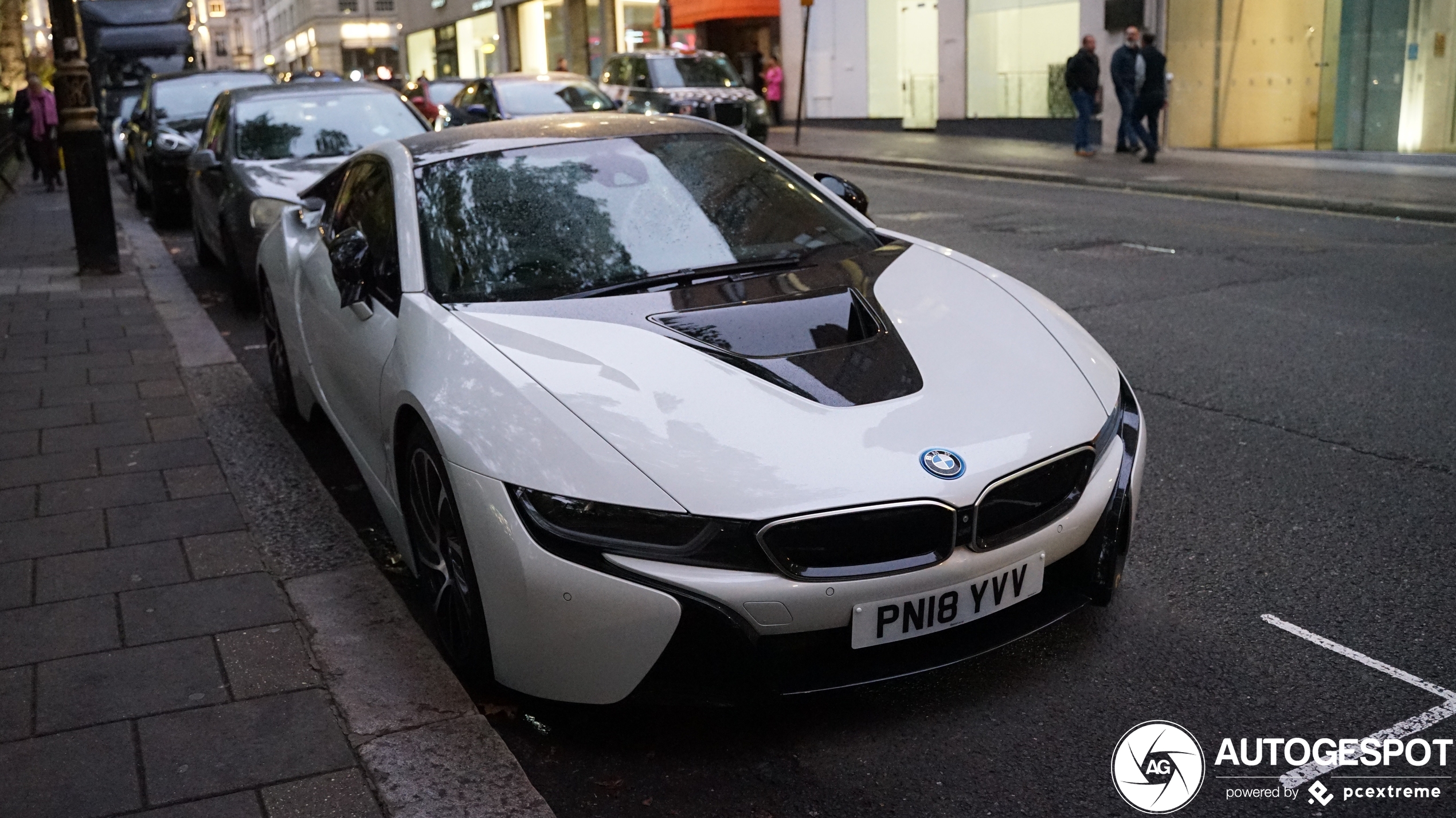 BMW i8