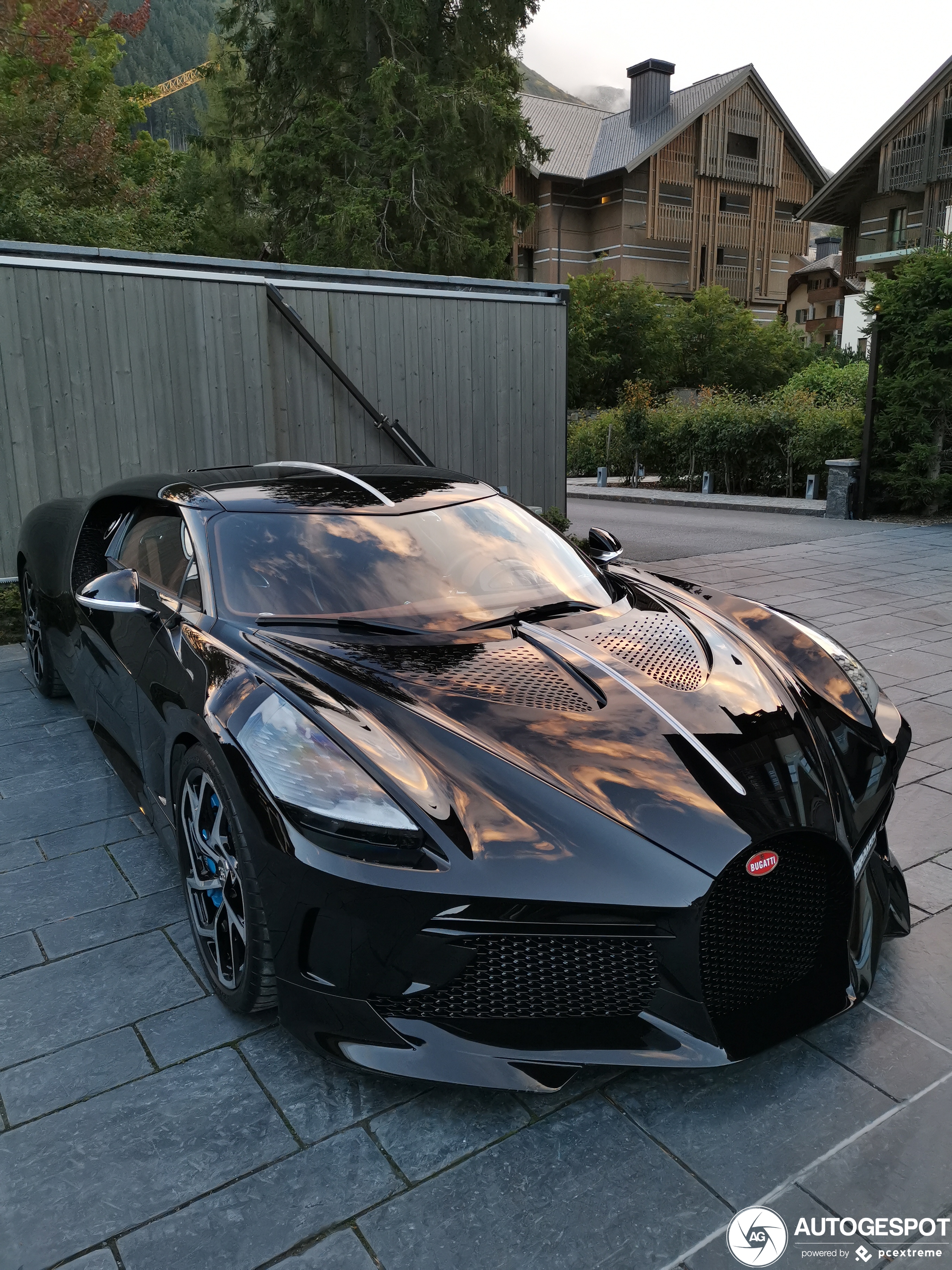 Bugatti La Voiture Noire shows up in Andermatt