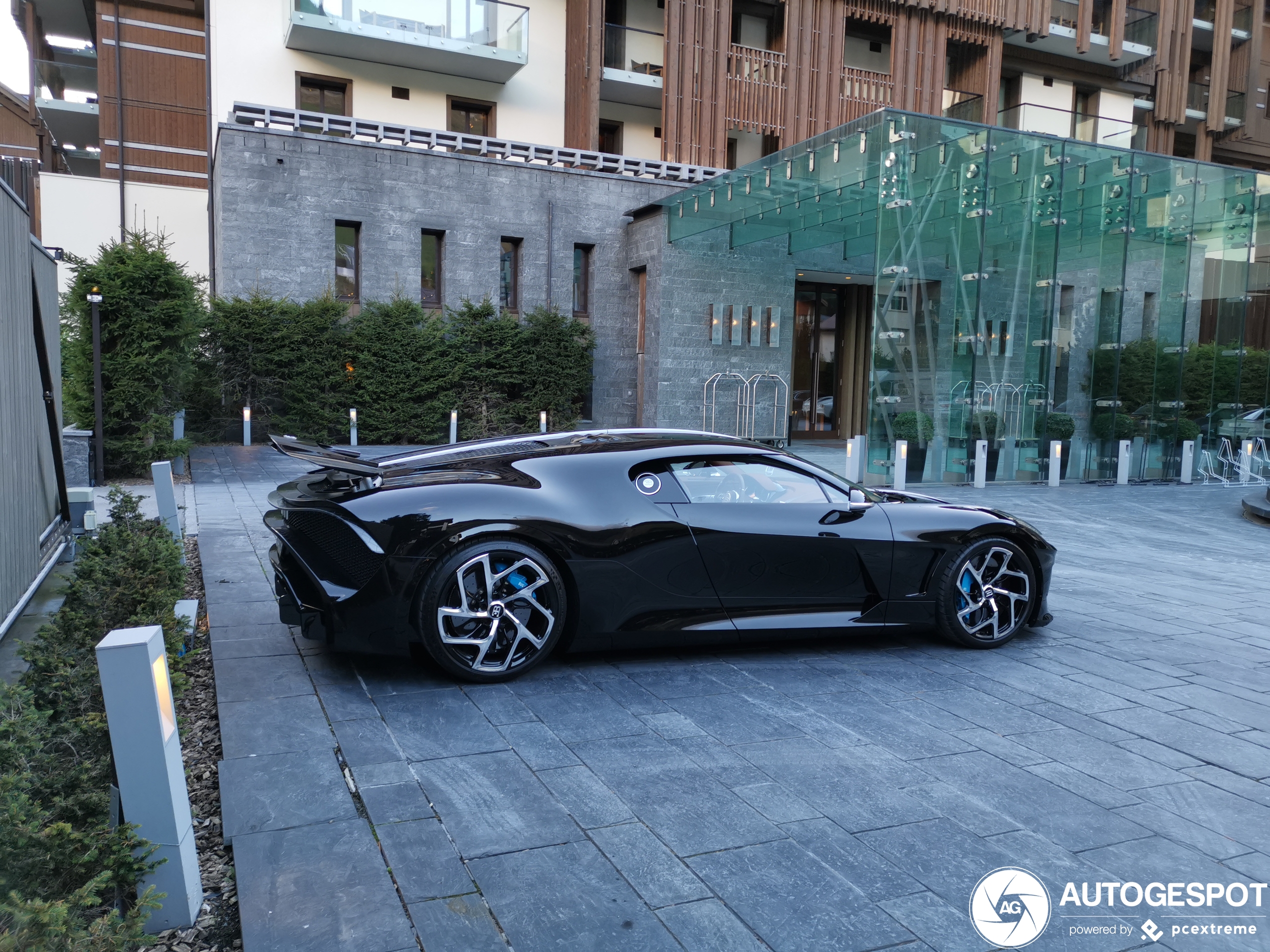 Bugatti La Voiture Noire shows up in Andermatt