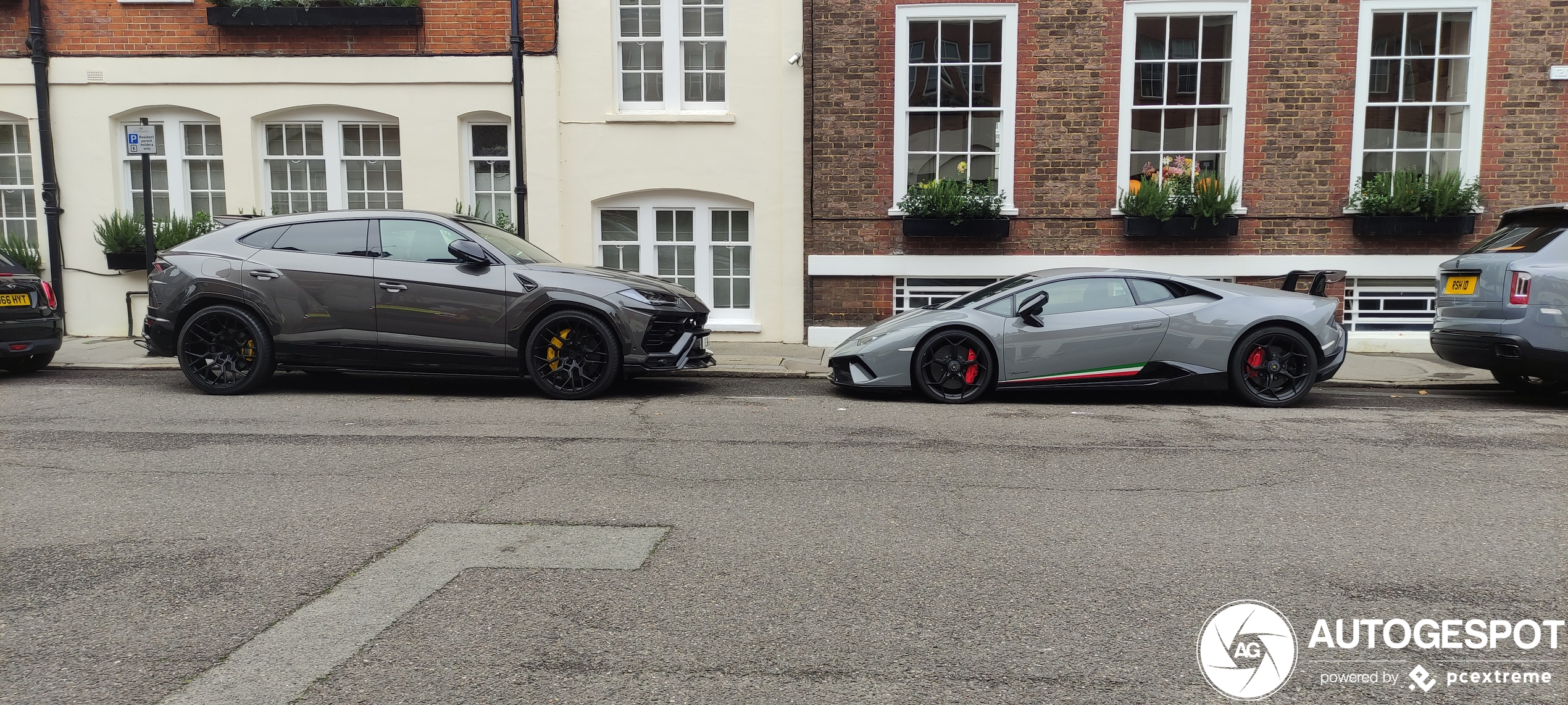 Lamborghini Urus Nero Design