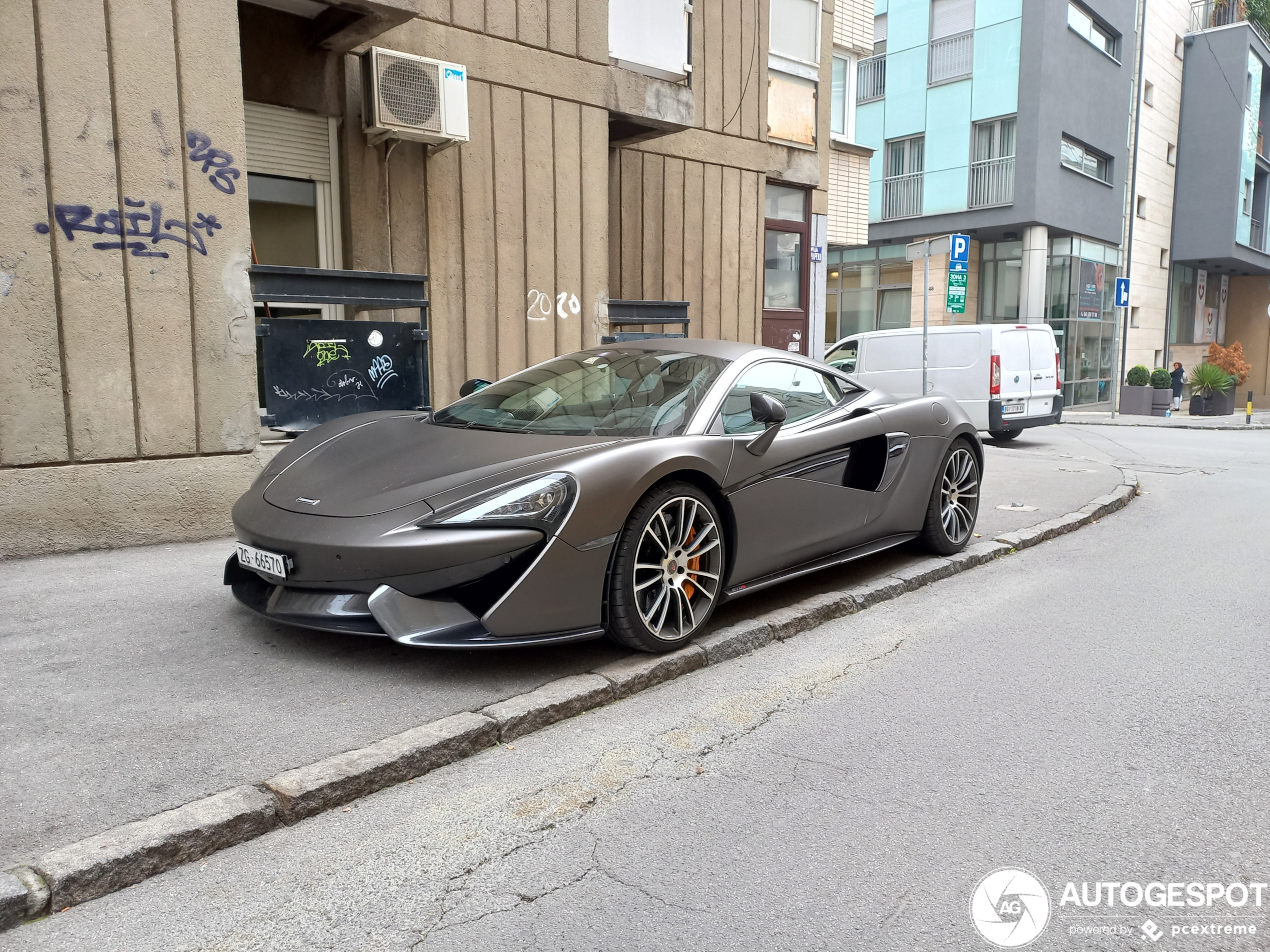 McLaren 570S