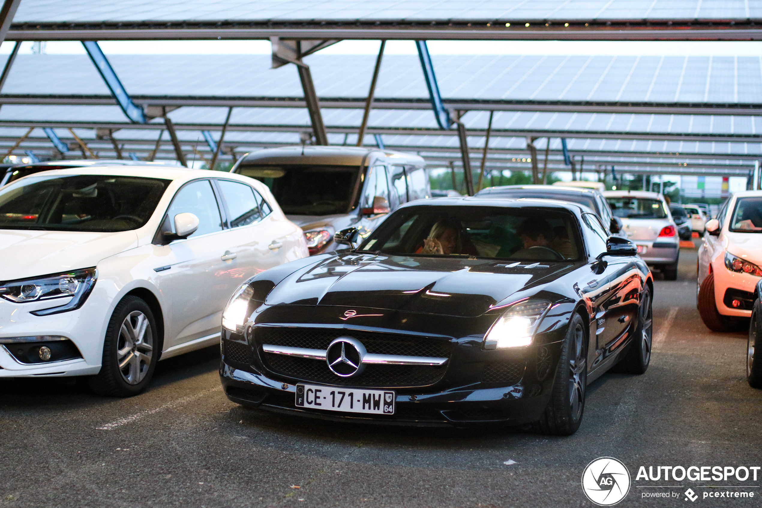 Mercedes-Benz SLS AMG