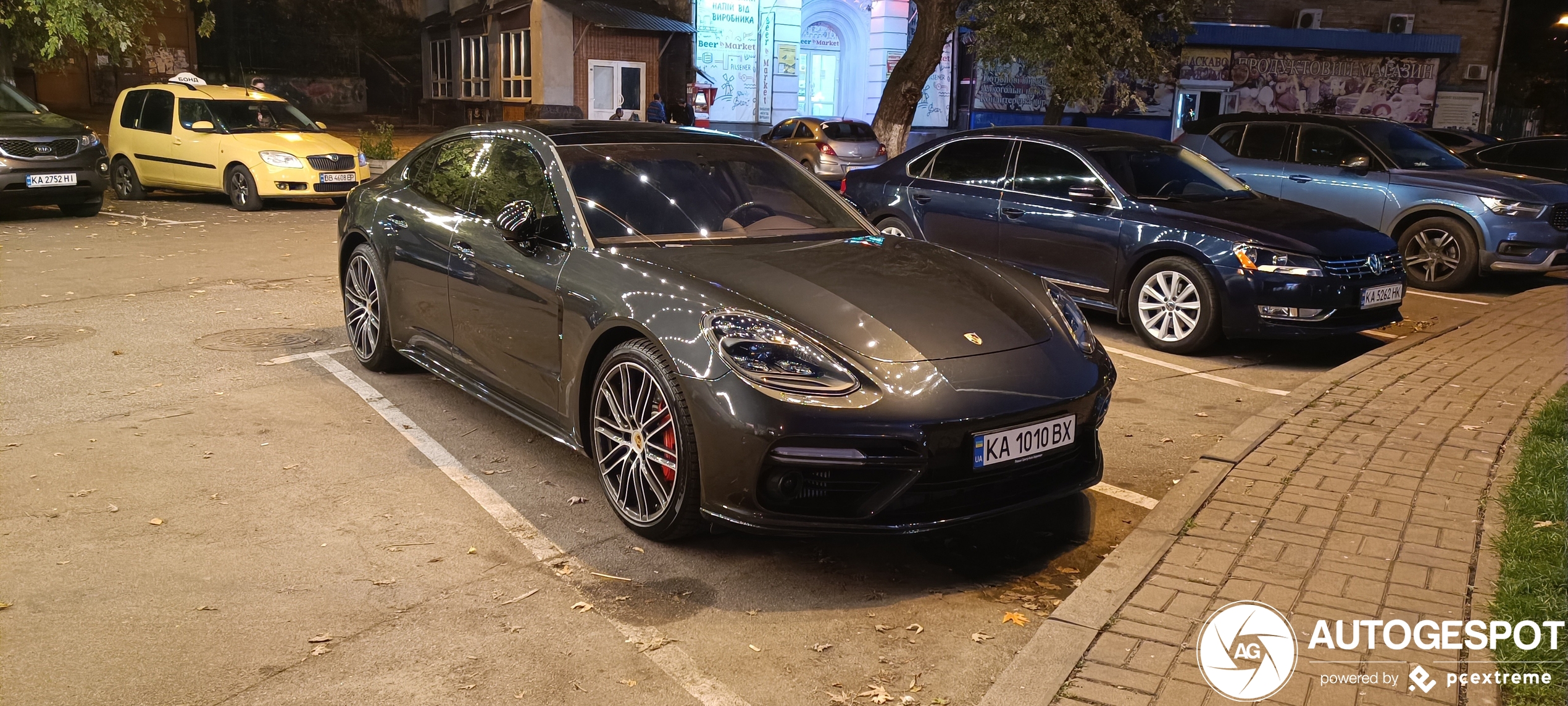 Porsche 971 Panamera Turbo