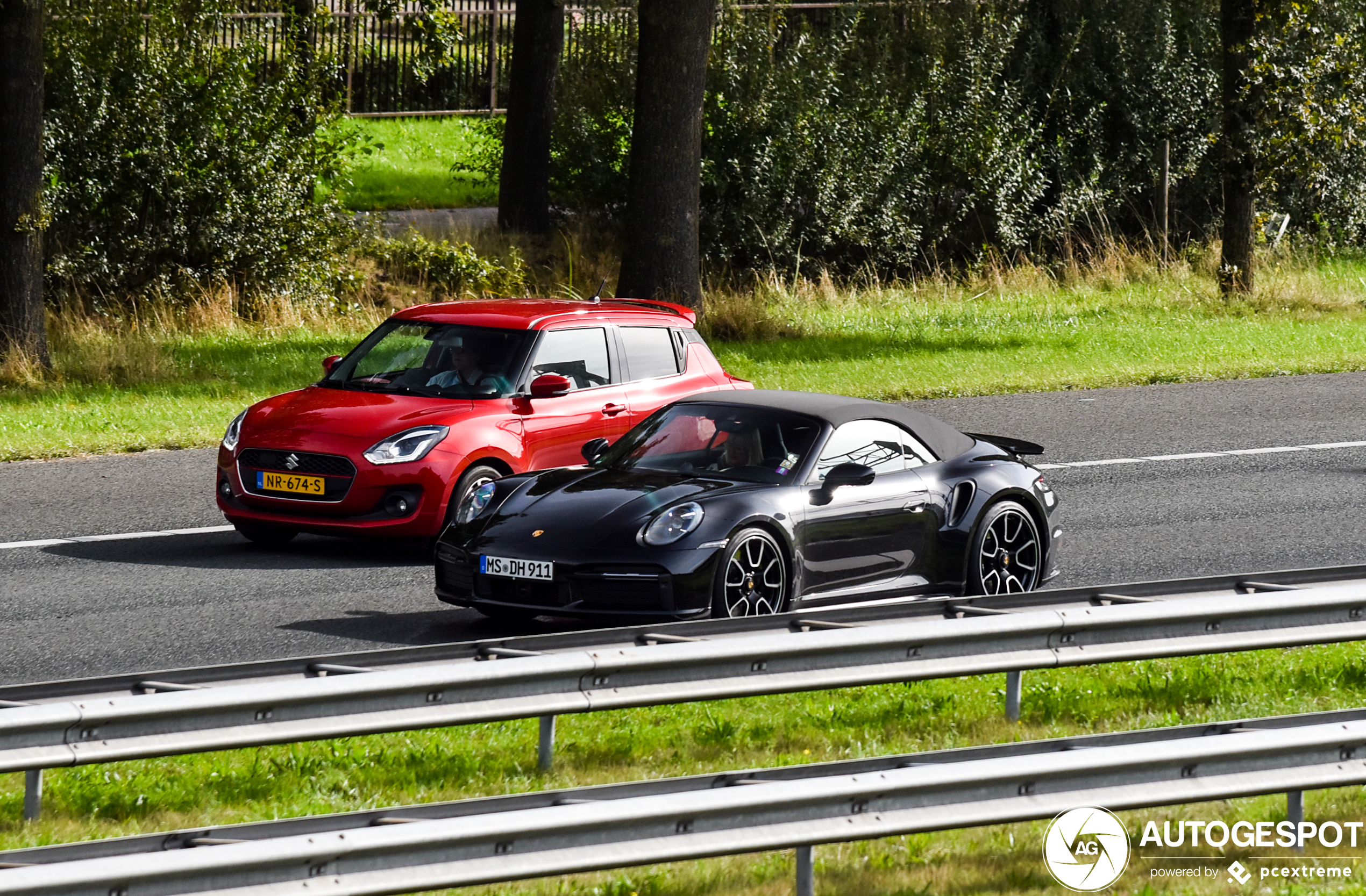 Porsche 992 Turbo Cabriolet