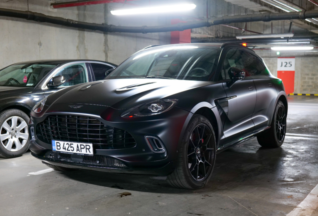 Aston Martin DBX