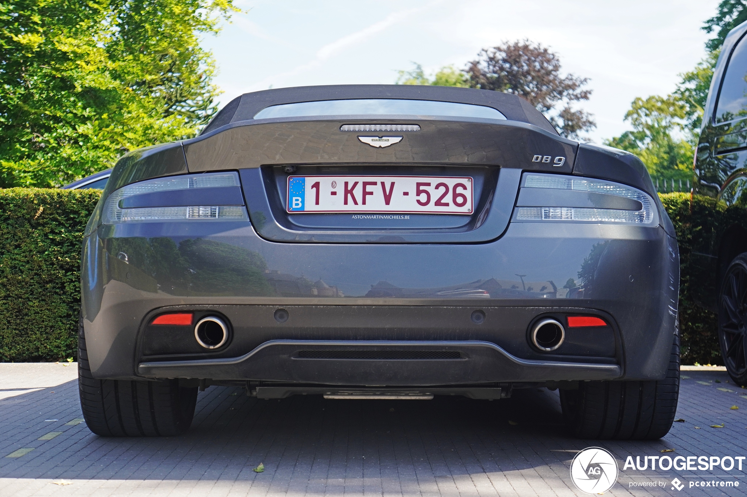 Aston Martin DB9 Volante 2013