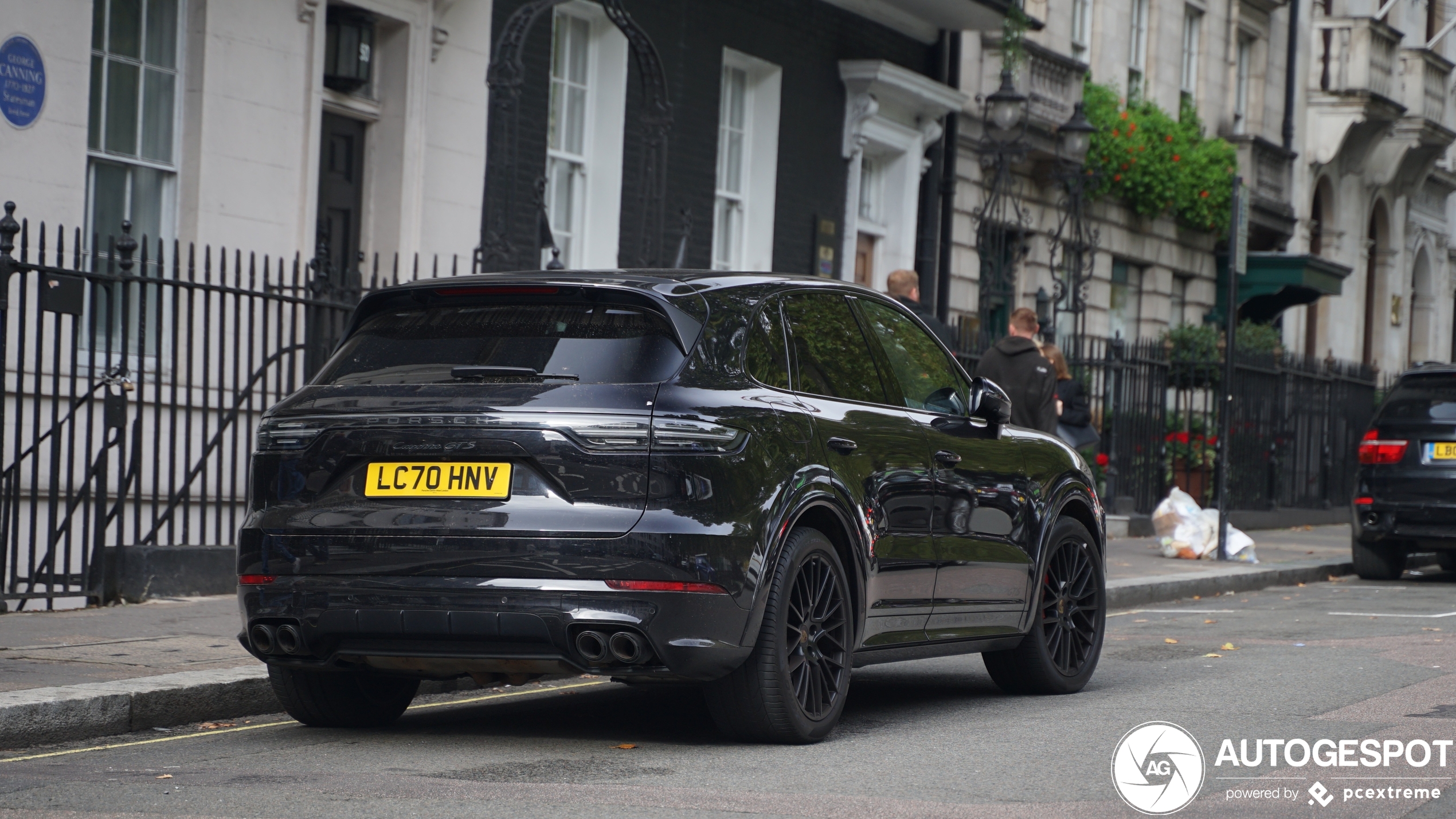 Porsche 9YA Cayenne GTS