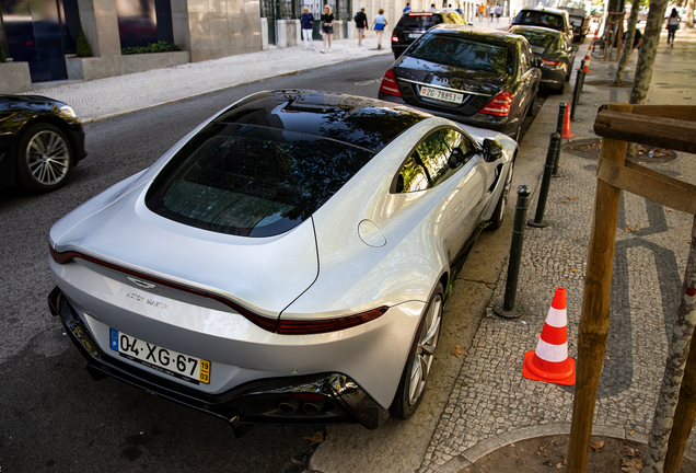 Aston Martin V8 Vantage 2018