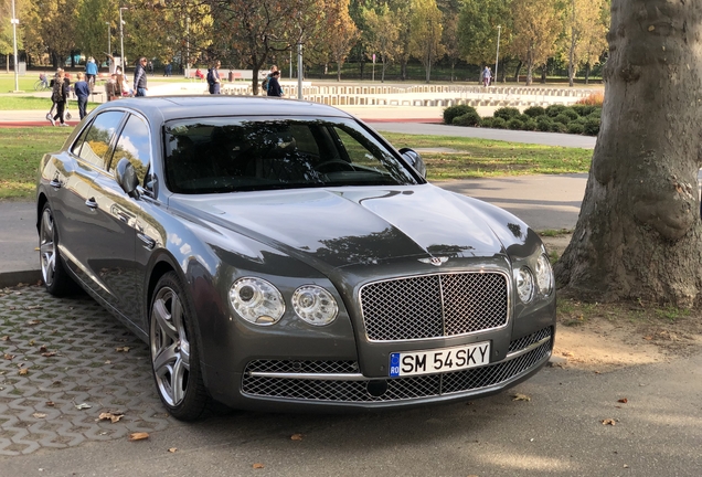 Bentley Flying Spur V8