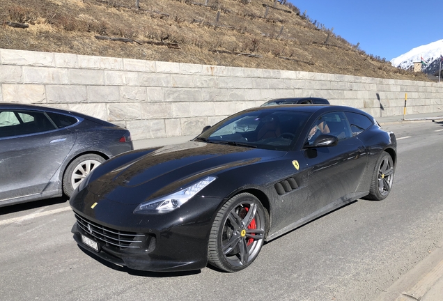 Ferrari GTC4Lusso