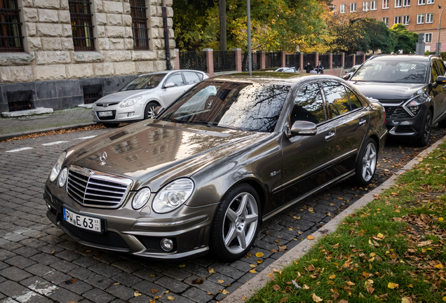 Mercedes-Benz E 63 AMG