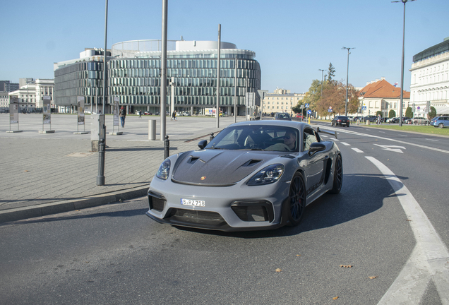 Porsche 718 Cayman GT4 RS Weissach Package