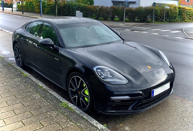 Porsche 971 Panamera Turbo S E-Hybrid