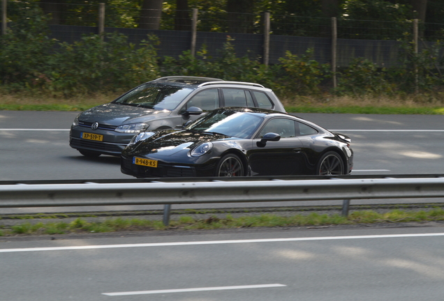 Porsche 992 Carrera S