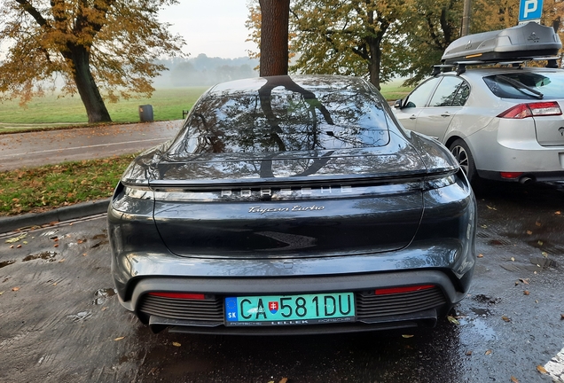 Porsche Taycan Turbo