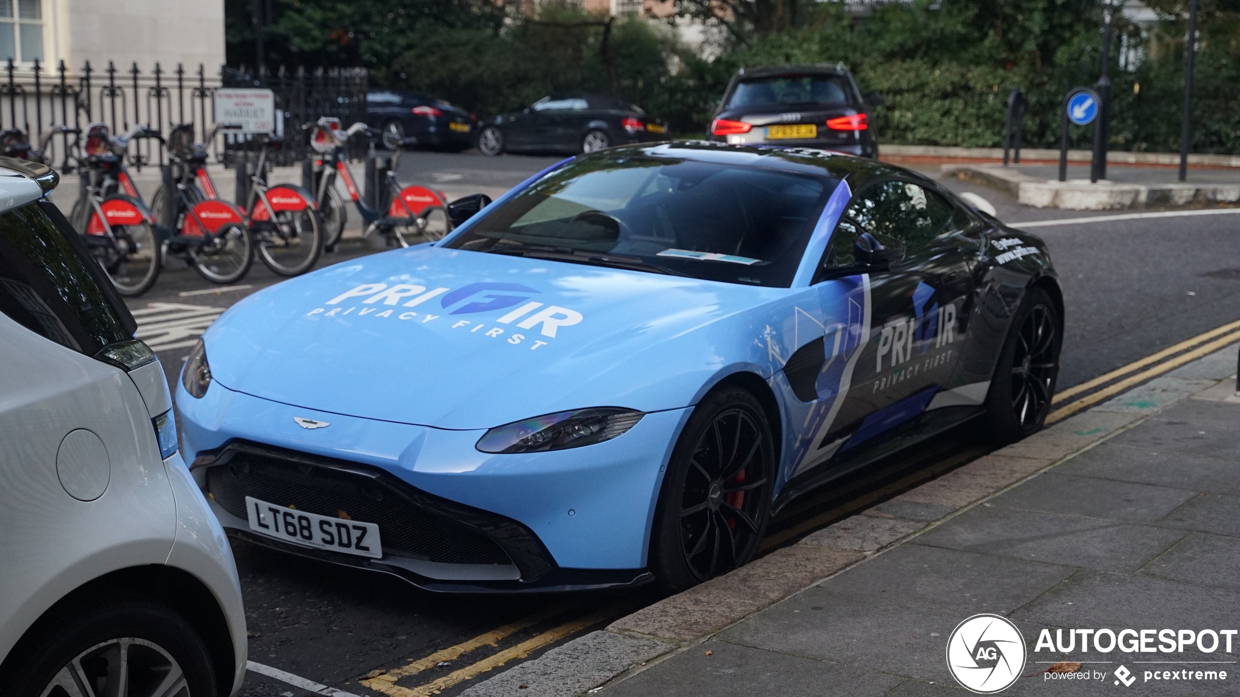 Aston Martin V8 Vantage 2018