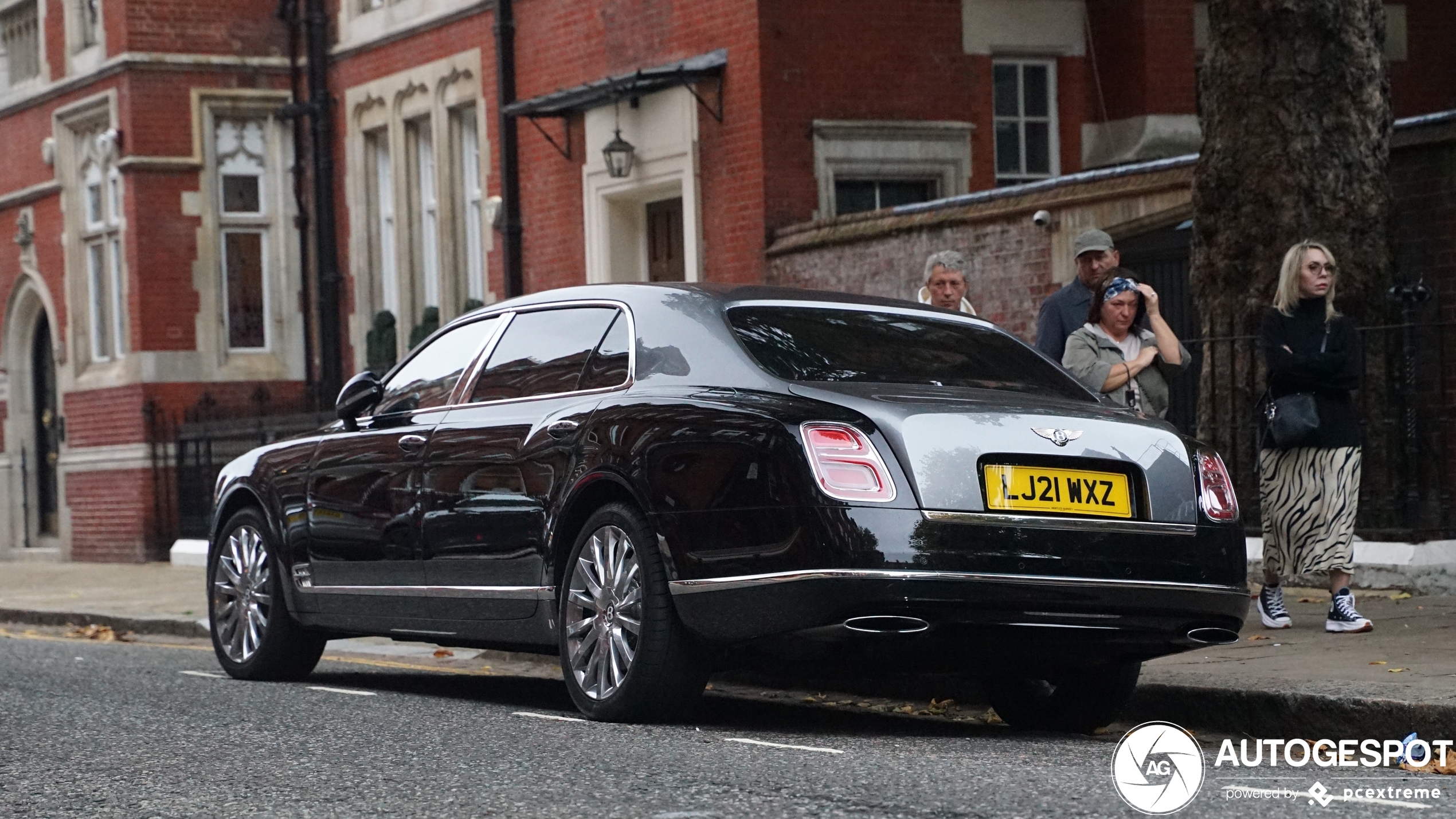 Bentley Mulsanne EWB 2016