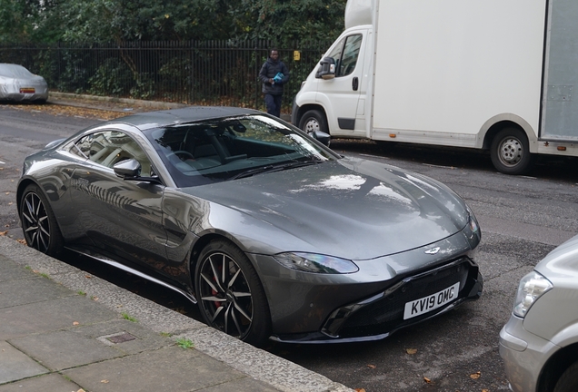 Aston Martin V8 Vantage 2018