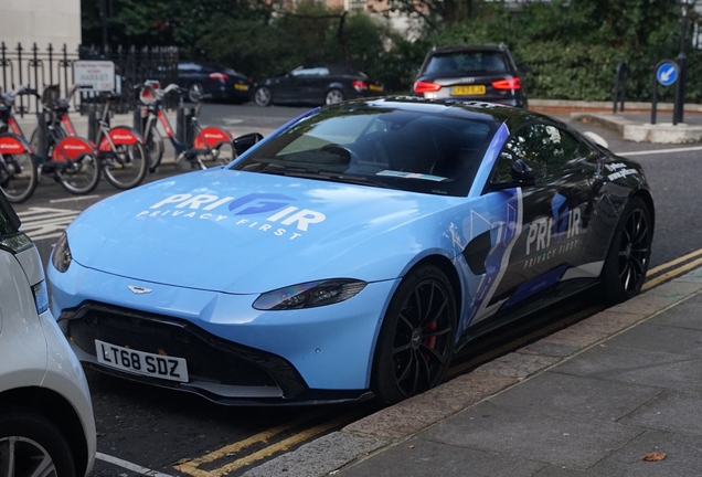 Aston Martin V8 Vantage 2018