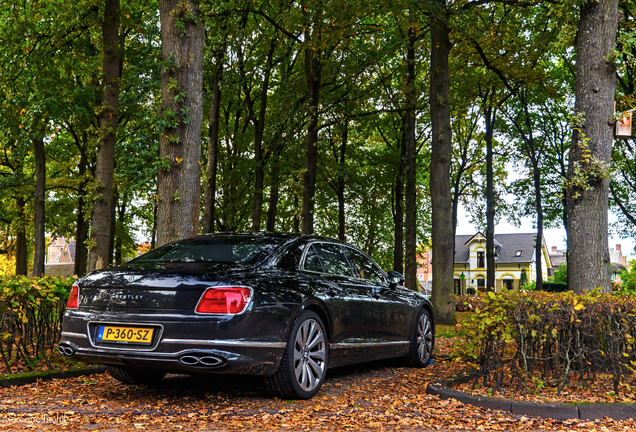 Bentley Flying Spur V8 2021