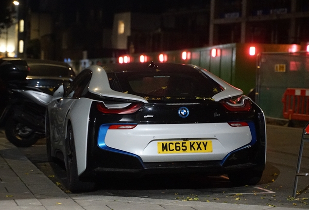 BMW i8