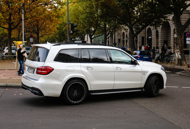 Mercedes-AMG GLS 63 X166