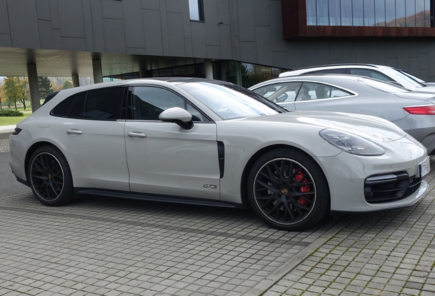 Porsche 971 Panamera GTS Sport Turismo