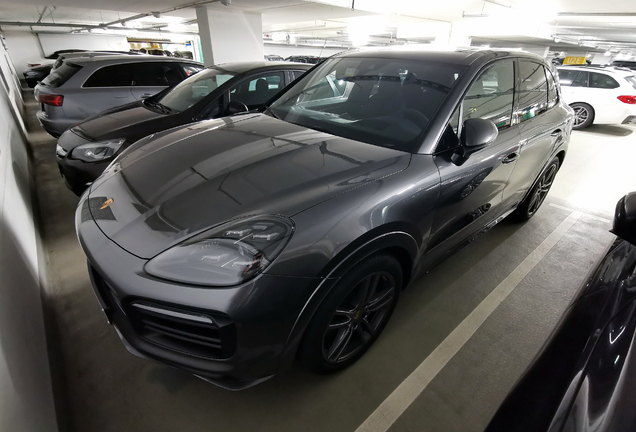 Porsche 9YA Cayenne GTS