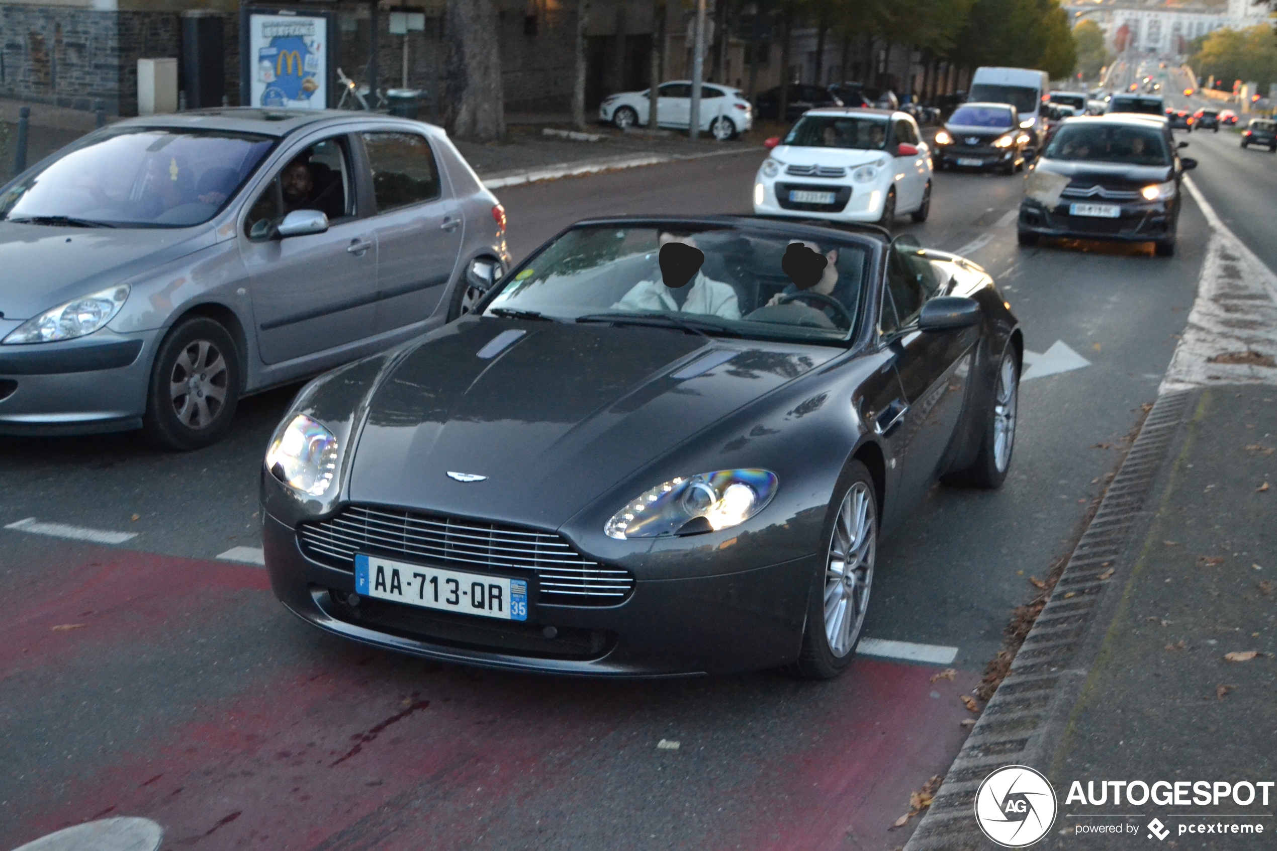 Aston Martin V8 Vantage Roadster