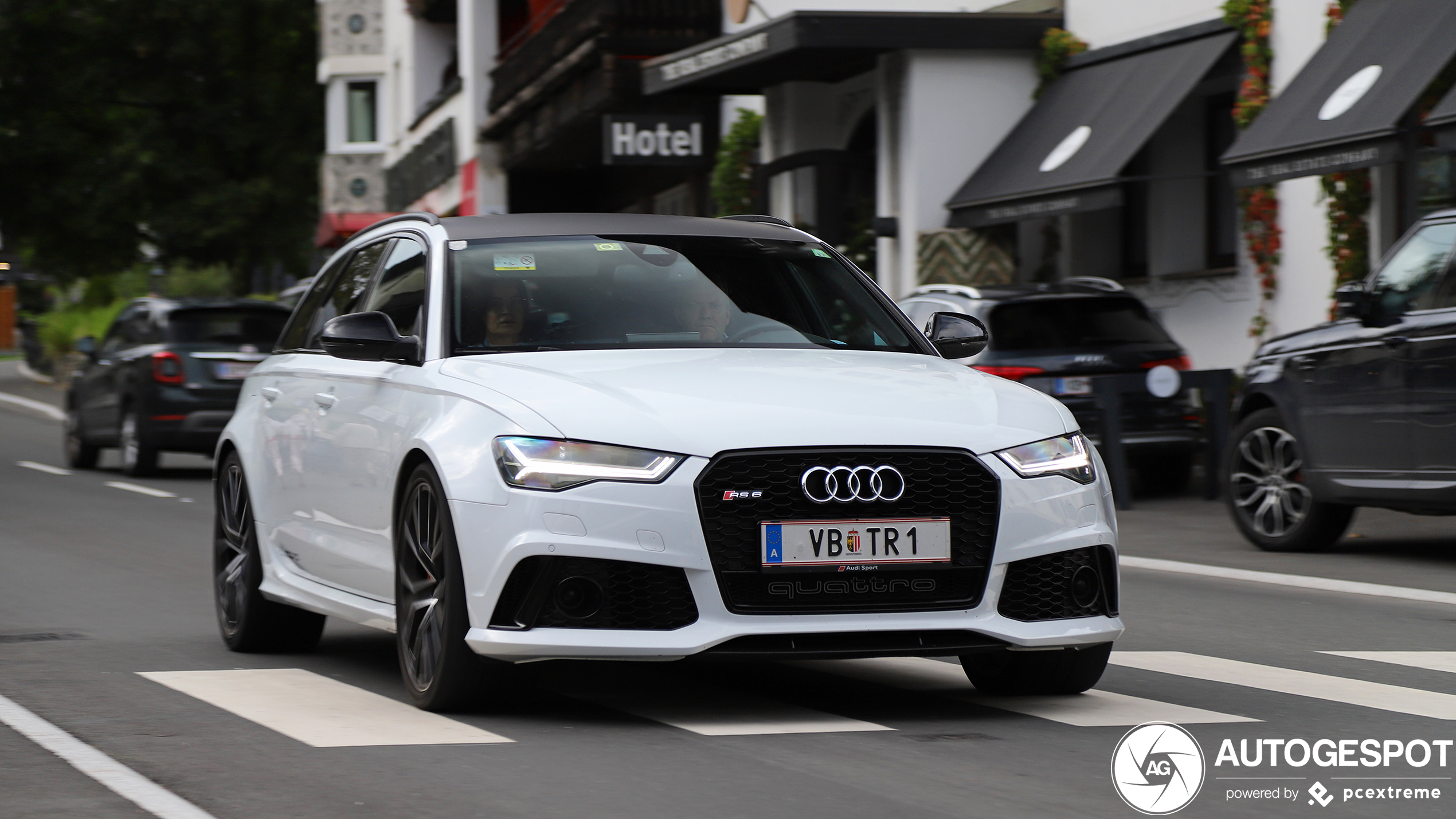 Audi RS6 Avant C7 2015