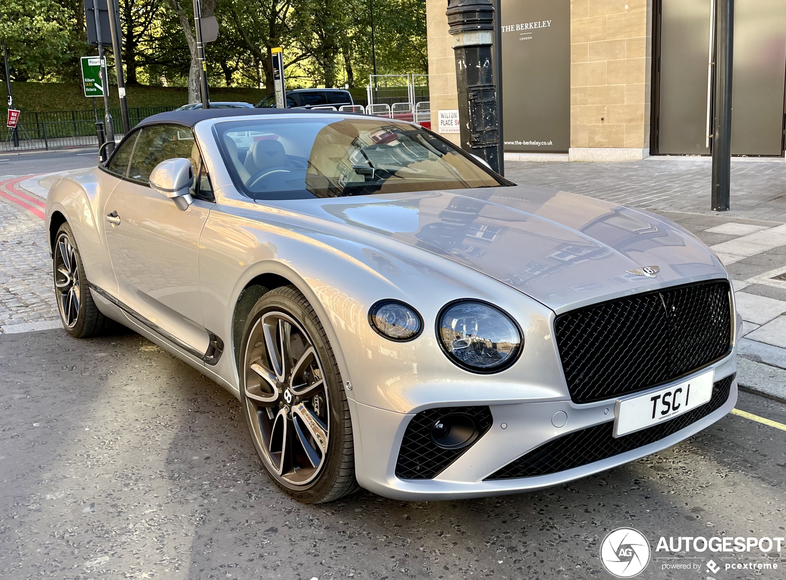 Bentley Continental GTC 2019