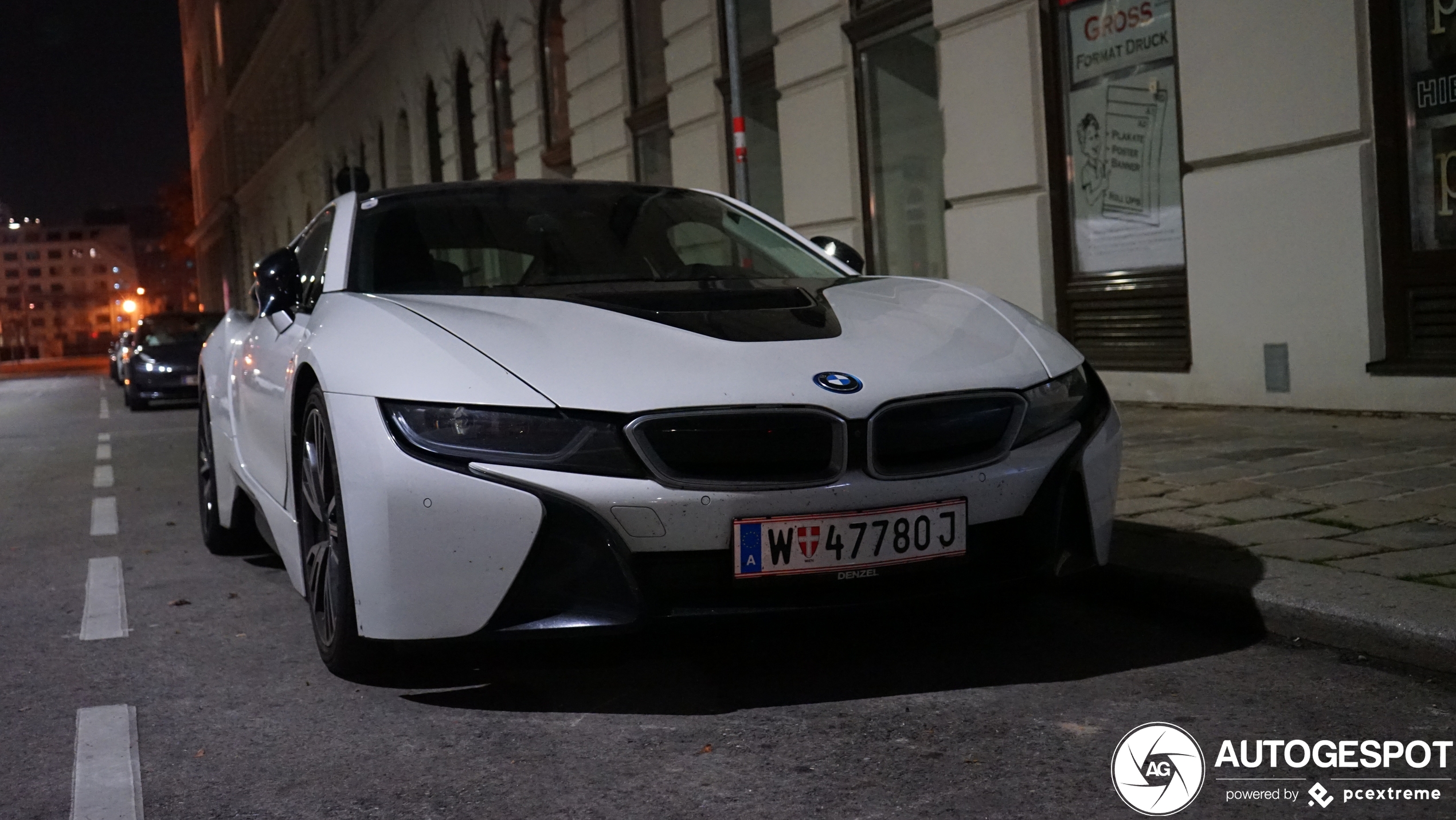 BMW i8