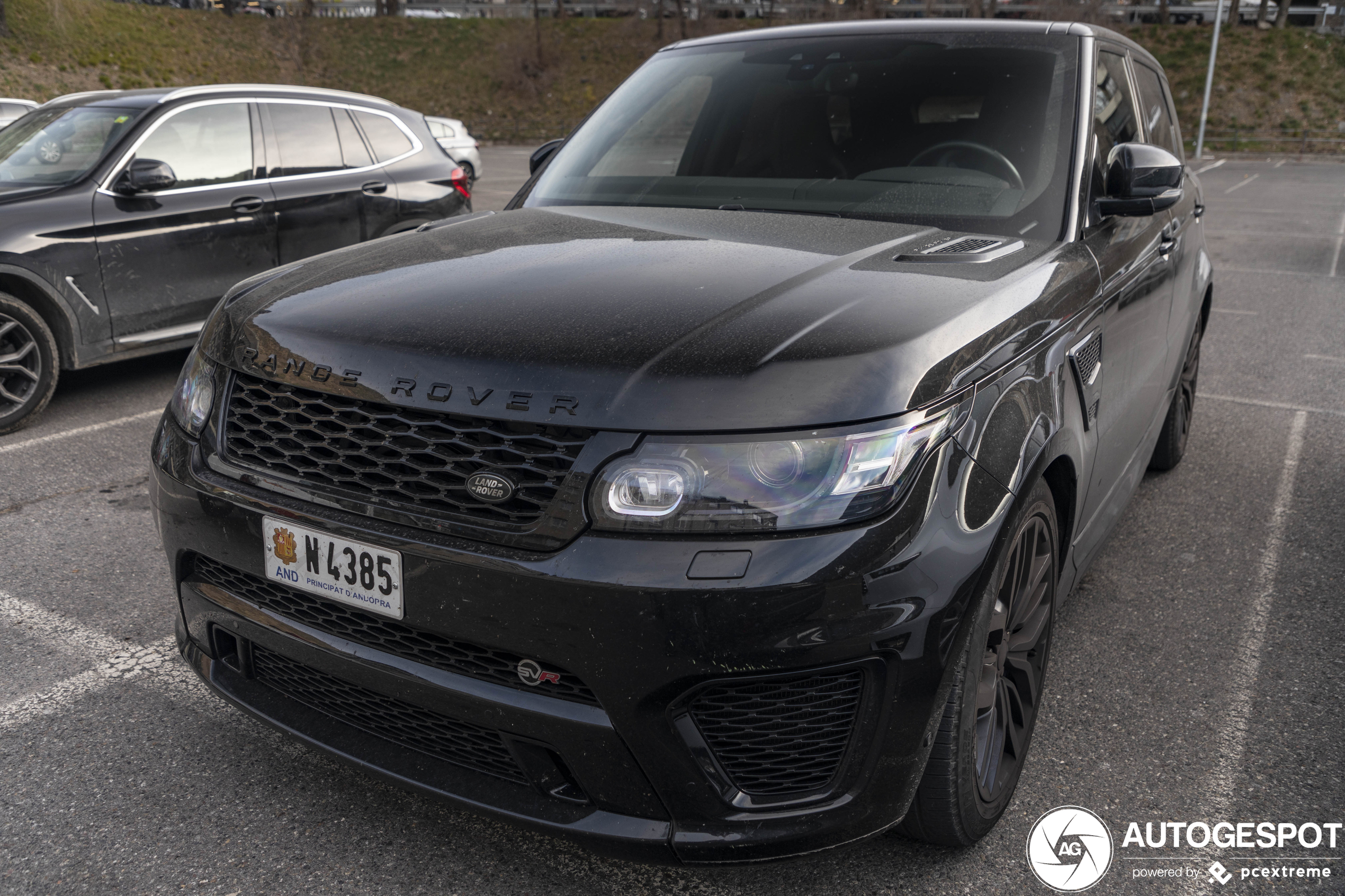 Land Rover Range Rover Sport SVR