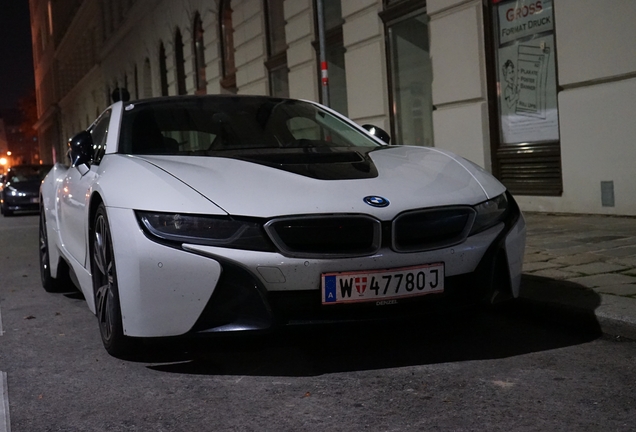 BMW i8