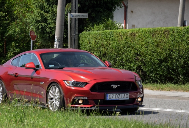 Ford Mustang GT 2015