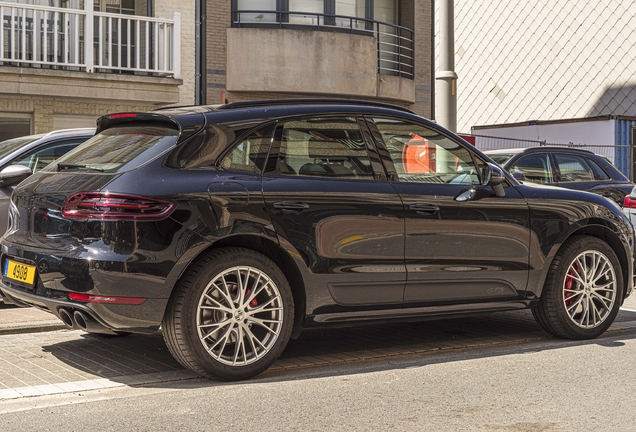 Porsche 95B Macan GTS