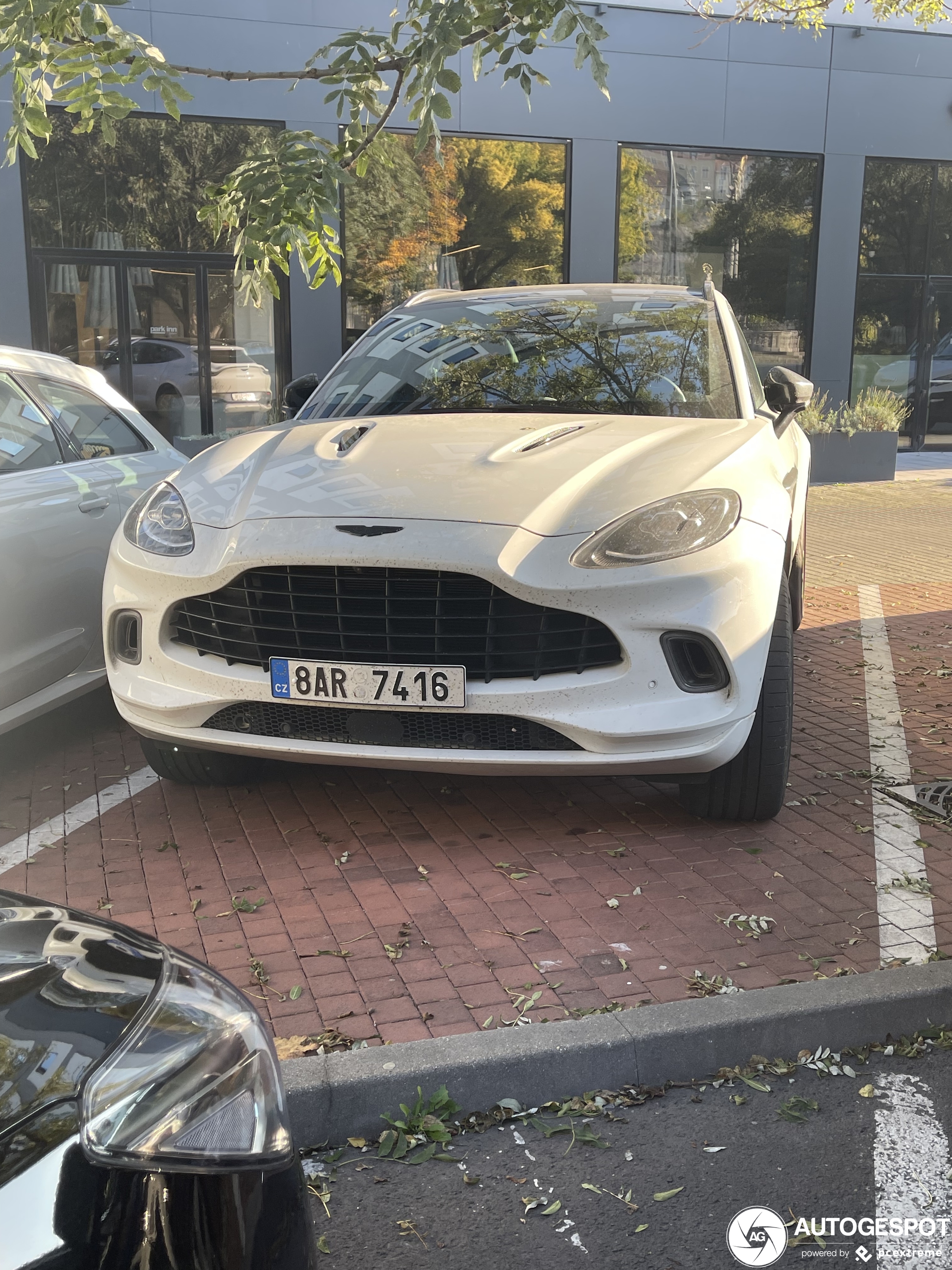 Aston Martin DBX