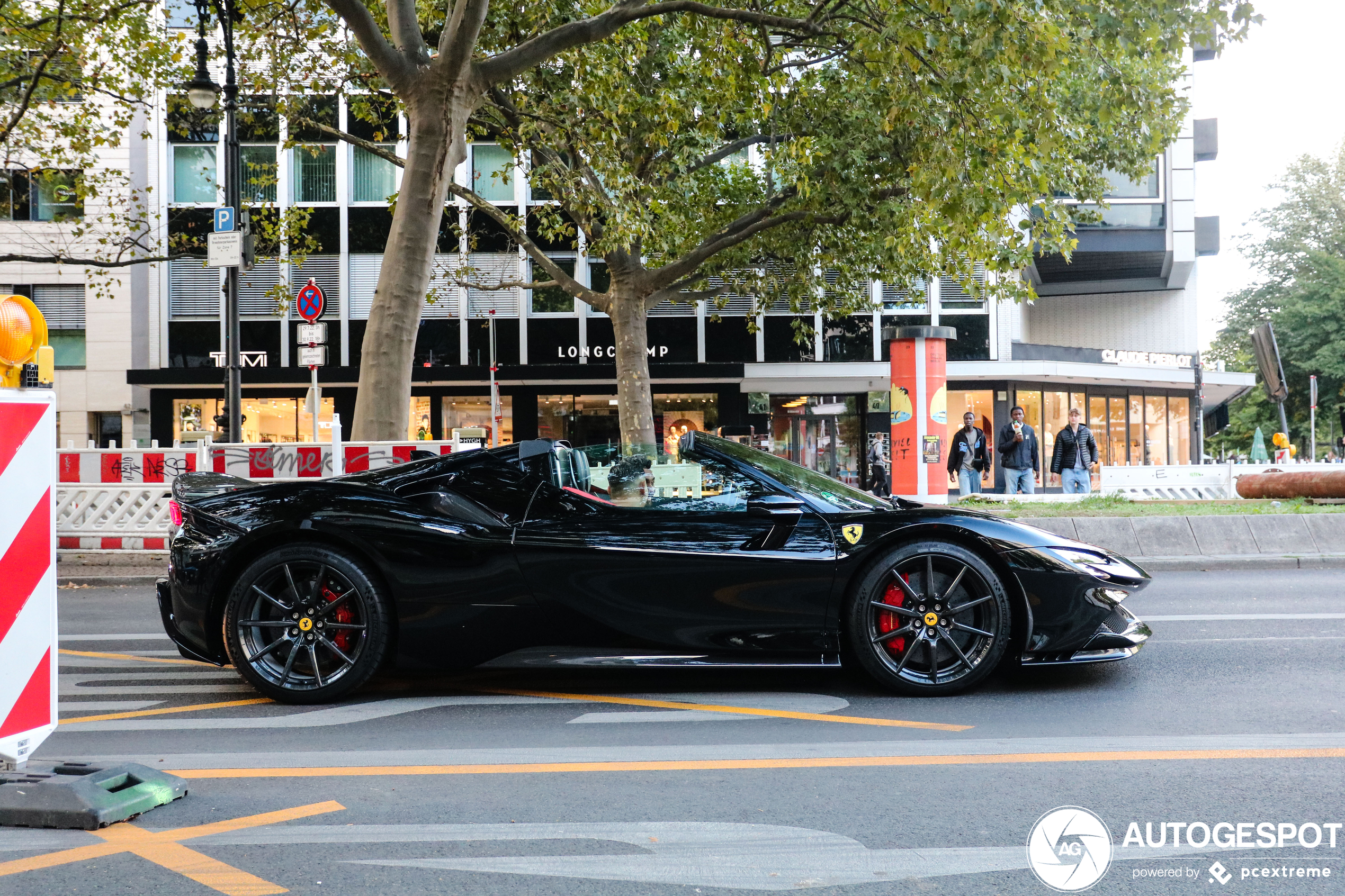 Ferrari SF90 Spider Assetto Fiorano