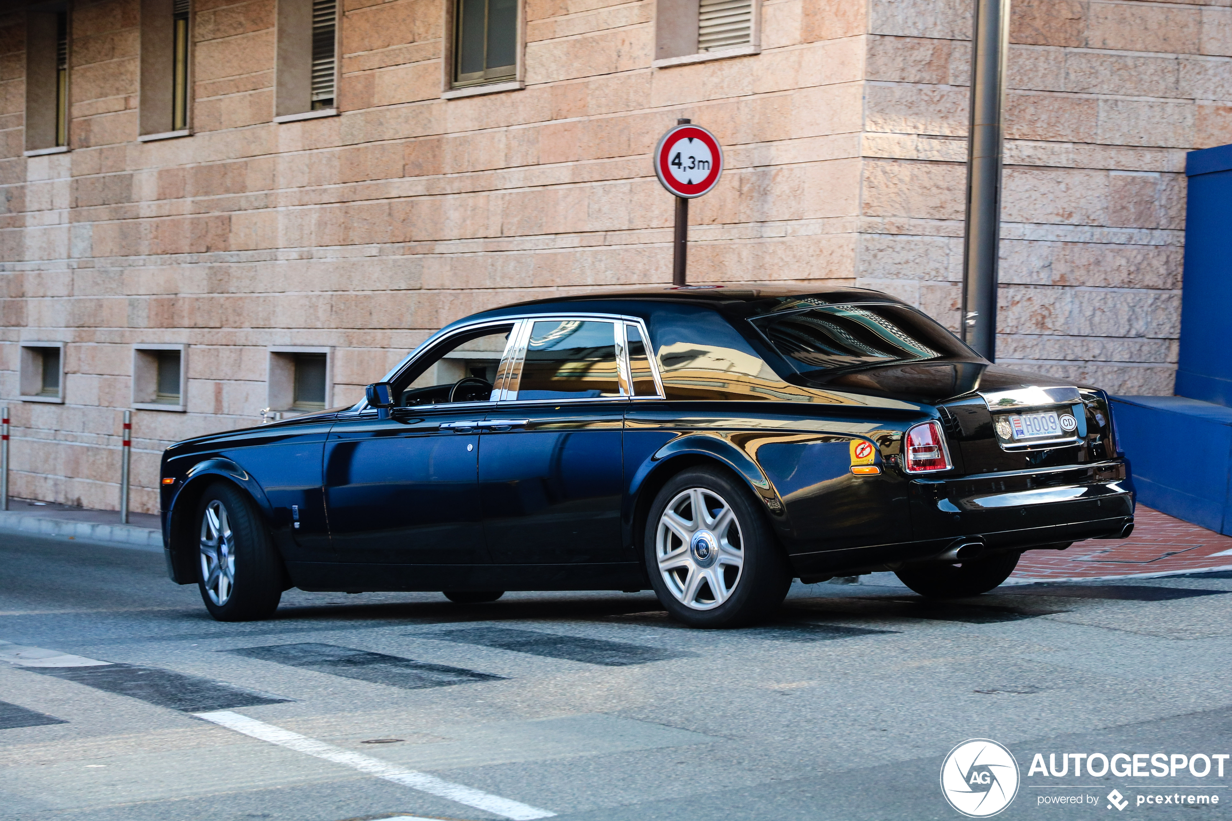 Rolls-Royce Phantom