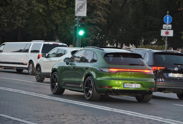 Porsche 95B Macan GTS MkII