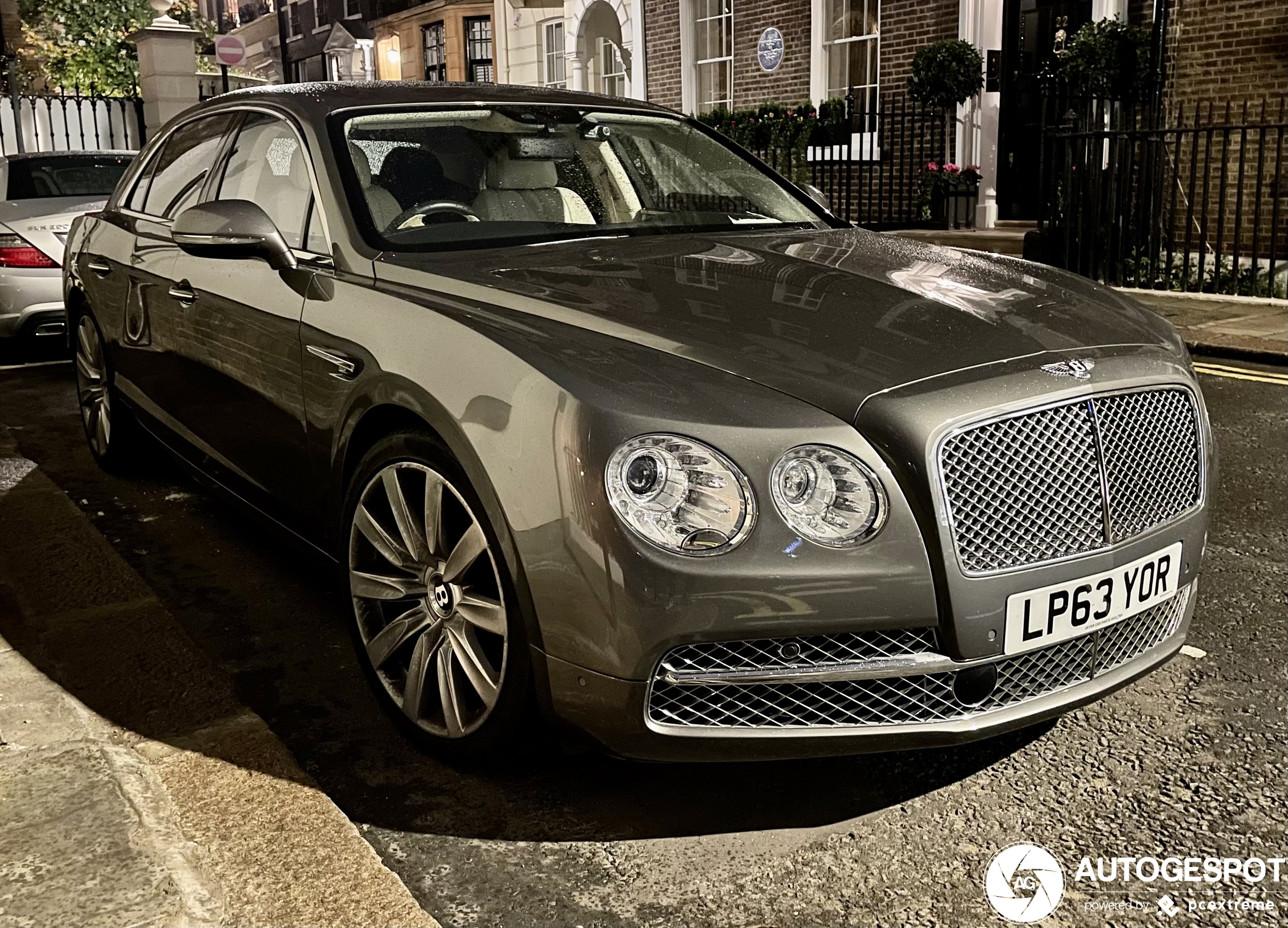 Bentley Flying Spur W12