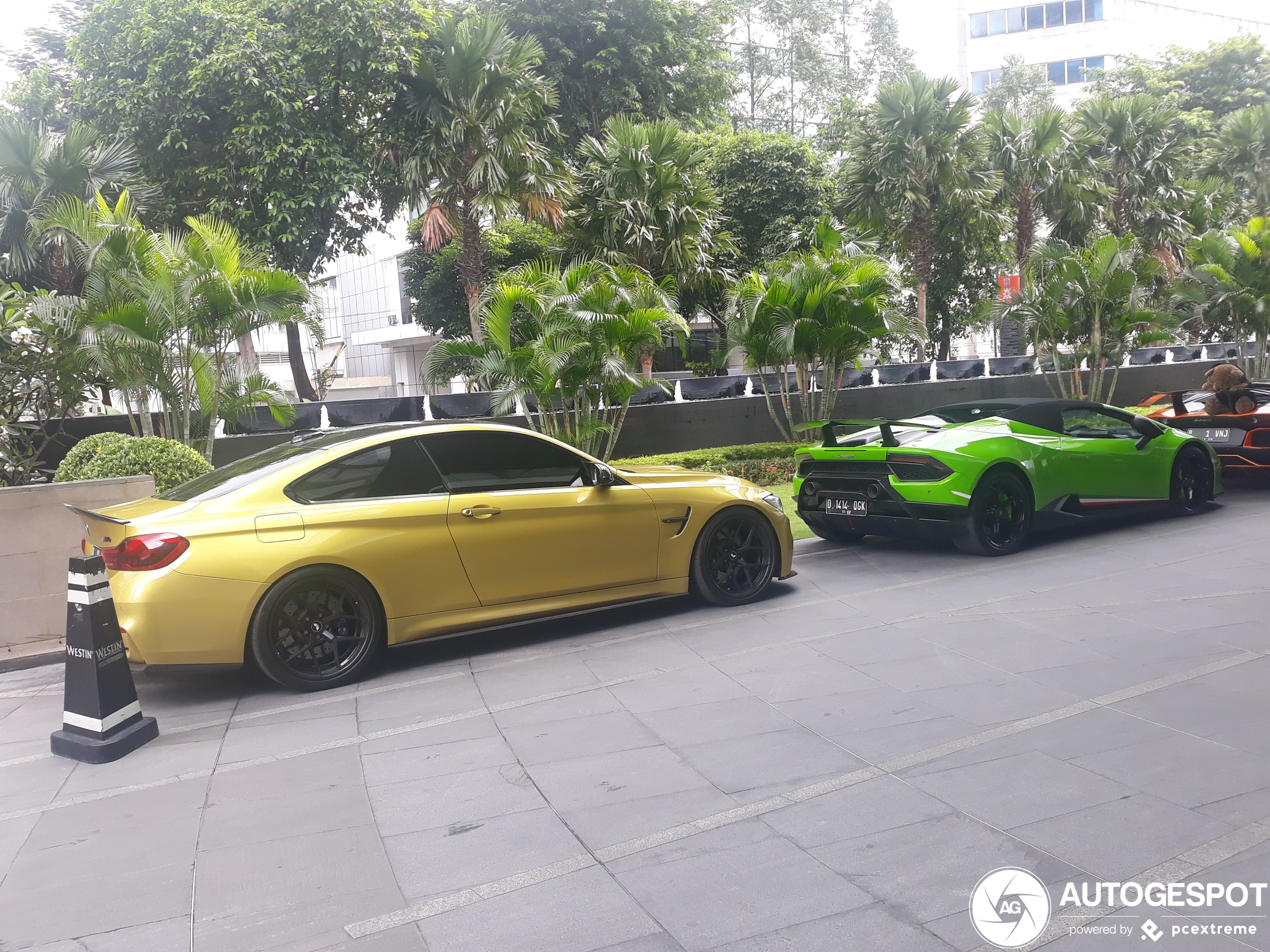 Lamborghini Huracán LP640-4 Performante Spyder