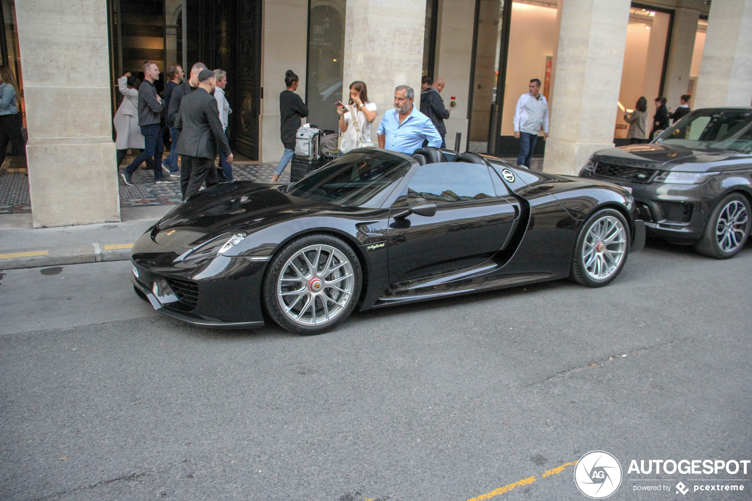 Porsche 918 Spyder Weissach Package