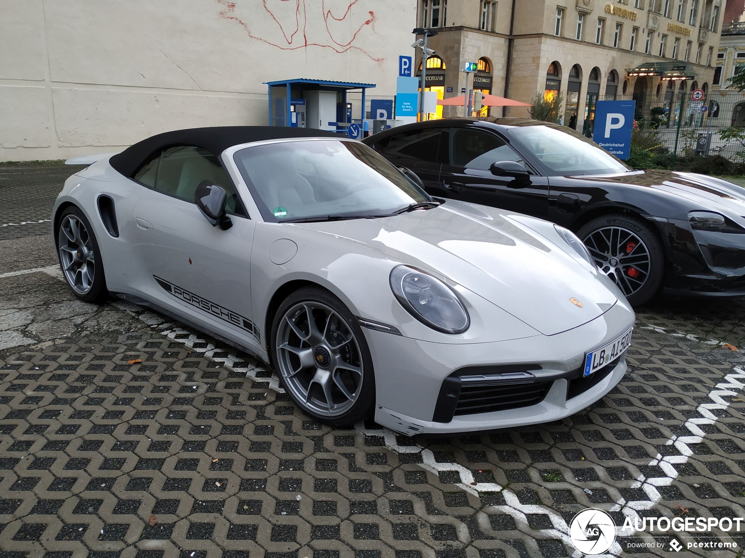 Porsche 992 Turbo S Cabriolet