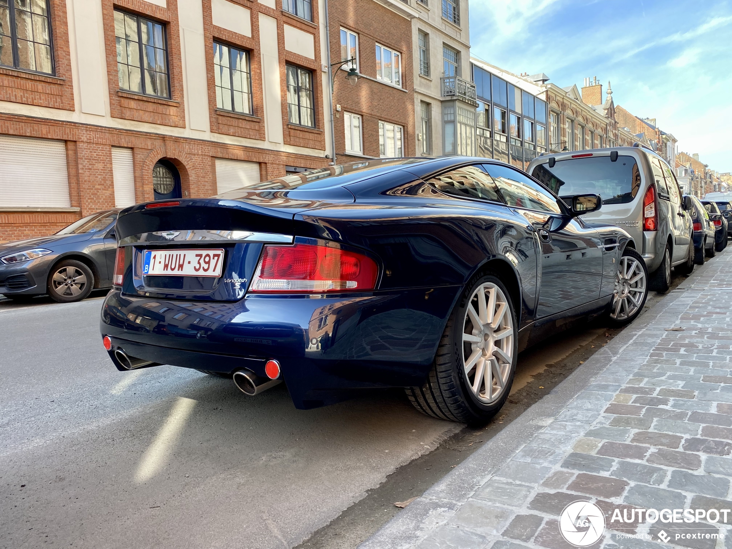 Aston Martin Vanquish S